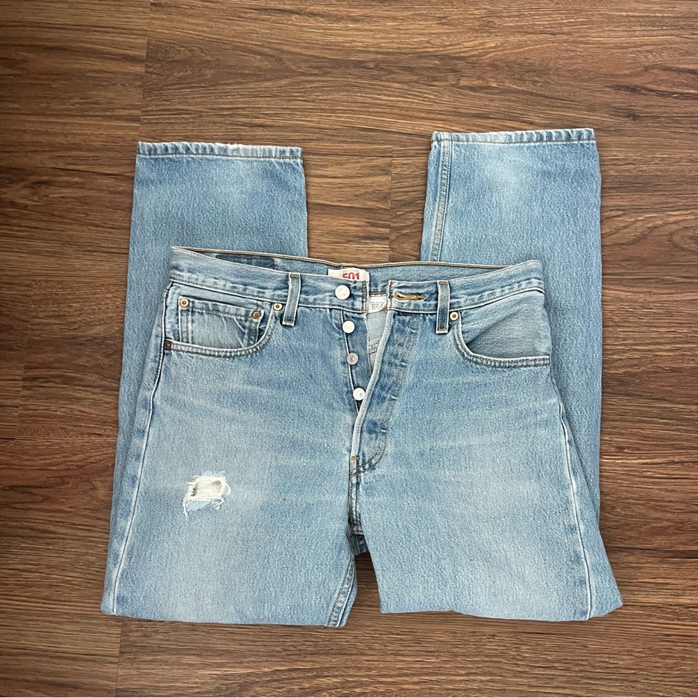 Levi's 501 Mid Rise Medium Wash Straight Leg Jeans